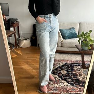 Abercrombie & Fitch Straight Leg Light Wash Jeans